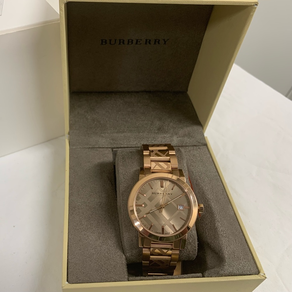 Burberry watch (rose gold)